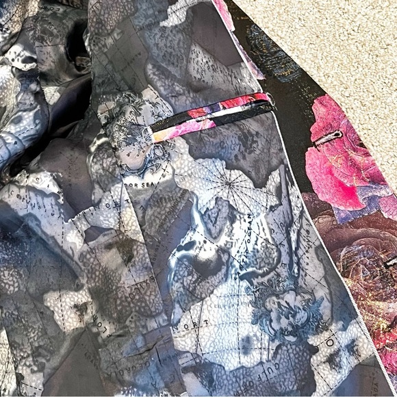 Womens Printed Floral Blazer Jacket Sz L Pink Purple Roses Formal Garden Party - Picture 10 of 11